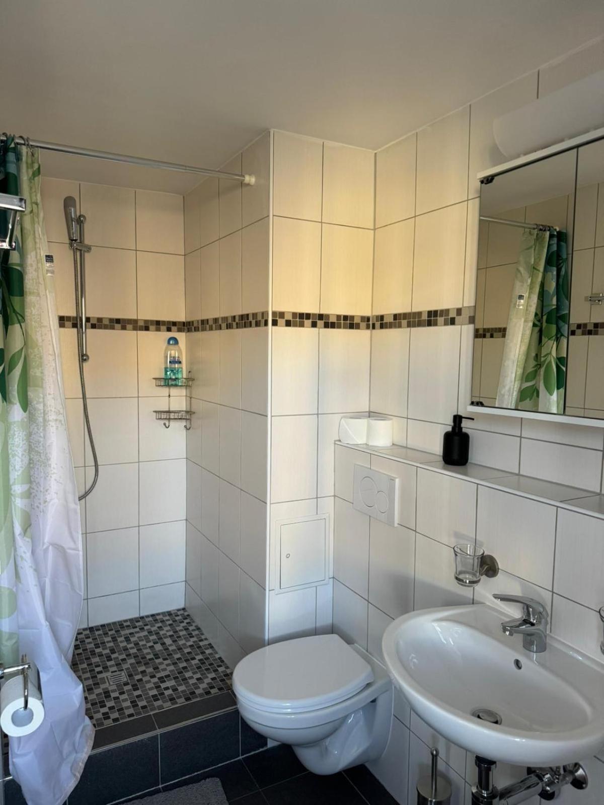 דירות כור Haus Zum Ruetli חדר תמונה
